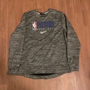 Nike Detroit Pistons practice crewneck sweatshirt